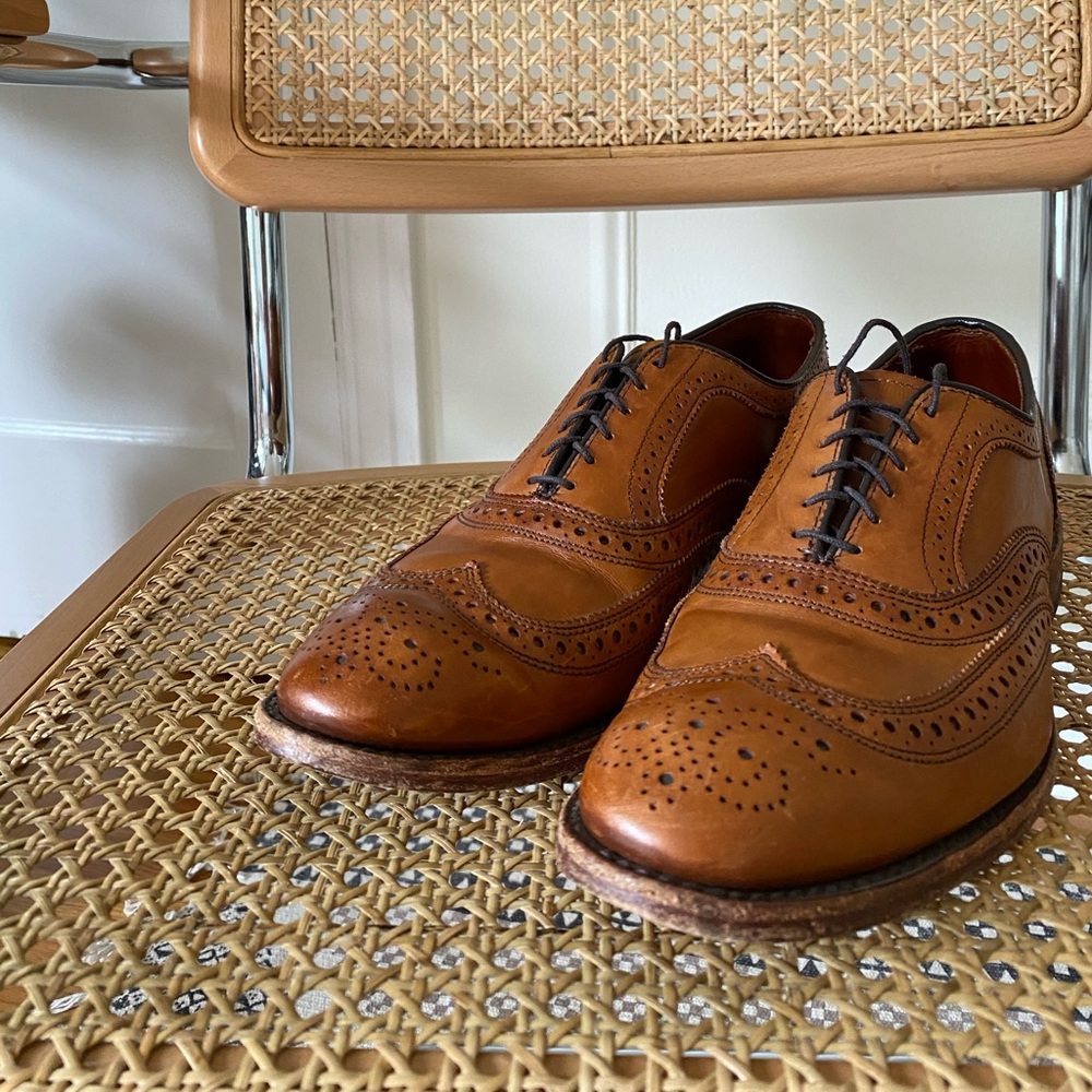 Allen Edmonds Leather Wing Tip Dress Shoes (10.5)